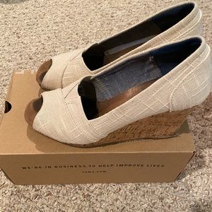 Toms Wedges